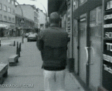 身为一名猎人，奉行着自力更生、只拿去自己猎到的猎物的准则…… - As a hunter, he pursued the rule of self reliance, taking only the prey he hunted.