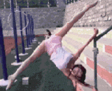 美女人体旗杆加朝天一字马，不给满分都不好意思 - Beautiful body flagpole plus a horse, not embarrassed.