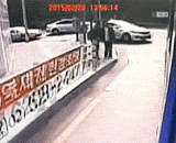 这地洞真阴险啊！发生于韩国.. - This is a really insidious hole! It happened in Korea..