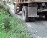 超载卡车VS桥 - Overloaded truck VS Bridge