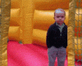 When the big guy was young... Try to adapt to this age to be naive,大佬小时候…努力适应这个年龄该有的幼稚