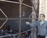 卧槽，这大门好炫酷，感觉逼格瞬间上来了！ - Lying trough, this gate is so cool, it feels like the force is coming up!