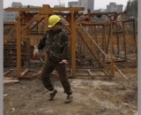 搬砖小哥这舞步我给满分 - I give a full mark with a brick and a little brother