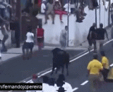 Pay attention to the lonely man who is invincible.,注意那个粉衣男子，无敌是多么的寂寞