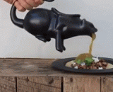 超级倒胃口的酱汁壶…… - A super - upset sauce pot...