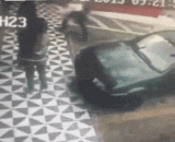 This is my new car and I can't sit down,这是我的新车，不能乱坐