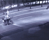 巴西抢劫犯作案后遇到一群下班的警察 - After a robbery in Brazil, a group of policemen came off duty.