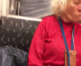 牙：接下来让我为大家表演三百六十度托马斯全旋 - Tooth: next let me perform the three hundred and sixty degree Thomas rotation.