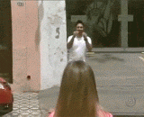 “妹子约吗？” “约约约！” - 