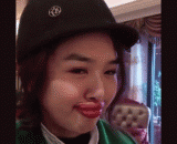 妹子这嘴唇是什么操作？ - What is the mouth of my sister's lips?