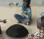 卧槽！我还以为是非洲小孩在玩耍，结果... - What the fuck！ I thought it was an African child playing, and the result was...