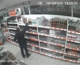 Stupid thieves... Indeed, excessive drinking can damage brain cells.,愚蠢的偷酒贼...果然过度饮酒会伤害脑细胞