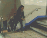 小偷也打“配合战”！ - Thieves also play 