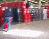 这铁桶扔的也没谁了，启动开挂模式了吗？ - This barrel has not been thrown. Has the boot been activated?