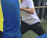 表情攻击，直接废掉对面看着你的人 - An expression attack that directly wastes the person looking at you