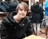 卧槽，骚年的脖子好灵活 - A slots, the neck of the year is so flexible