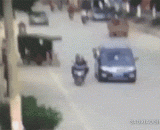 光天化日之下也敢作案，绝对是惯犯 - Dare to commit a case in a daylight, absolutely a habitual offender