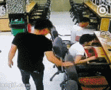 In the Internet cafe your cell phone is so stolen,在网吧你的手机是这样被偷的