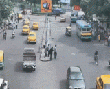 开挂民族是不会怕车撞的 - A nation is not afraid of a car crash