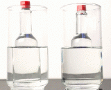 As long as the refractive index is close enough, the glass bottle can be stealth in the liquid.,只要折射率足够接近，就可以让玻璃瓶在液体中隐身啦