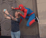 Spiderman has opened up a new career again,蜘蛛侠又开辟了新的事业呢