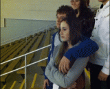 如何正确的使用扶手 哥们，蛋蛋疼么？ - How to properly use handrails?