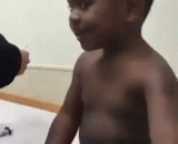 本来以为只打一针，结果打到第三针，终于哭了起来…… - Originally thought that only a shot, the result of the third needle, and finally cried.