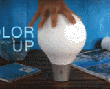 好酷炫的变色灯，随意变色 - A very dazzling discoloration lamp, discoloring at random