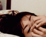 每当夜深人静的时候千万不要偷偷掀开被子 - Don't sneak your quilt away when you're in the dead of night.