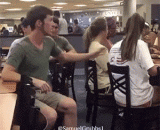 手贱要看准对象，不然下场很惨 - It's hard to see the object, or it's bad.