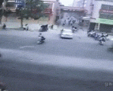 Treasure your life away from the big van!,珍惜生命 远离大货车！