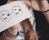 假电源插座恶作剧，简直丧心病狂啊 - The fake power socket prank is simply crazy