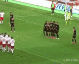 这球配合的防不胜防！ - This ball is in good defense!