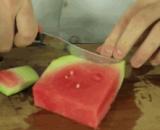 The right way to eat watermelons!,西瓜的正确吃法！