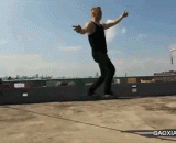 After display on the steel wire of cattle man,牛人钢丝上展示后空翻绝技