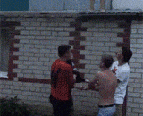 队友不止是信任 智商也很重要 - It is also important for teammates not only to trust IQ