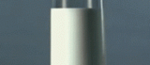 子弹穿过玻璃杯子的过程 - The process of passing a bullet through a glass cup