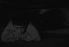 躲在床底突然变鬼 - Hid at the bottom of the bed and suddenly become a ghost